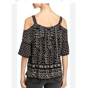 Bila Boho Cold Shoulder Blouse – Size M – Flowy Flared Sleeves – Festival Top